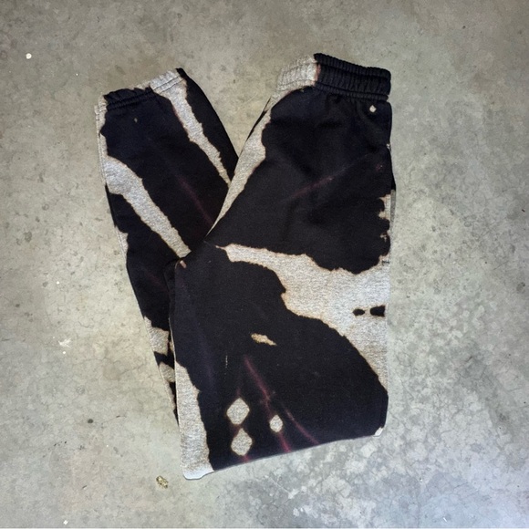 Tie Dye Sweatpants - Picture 5 of 6